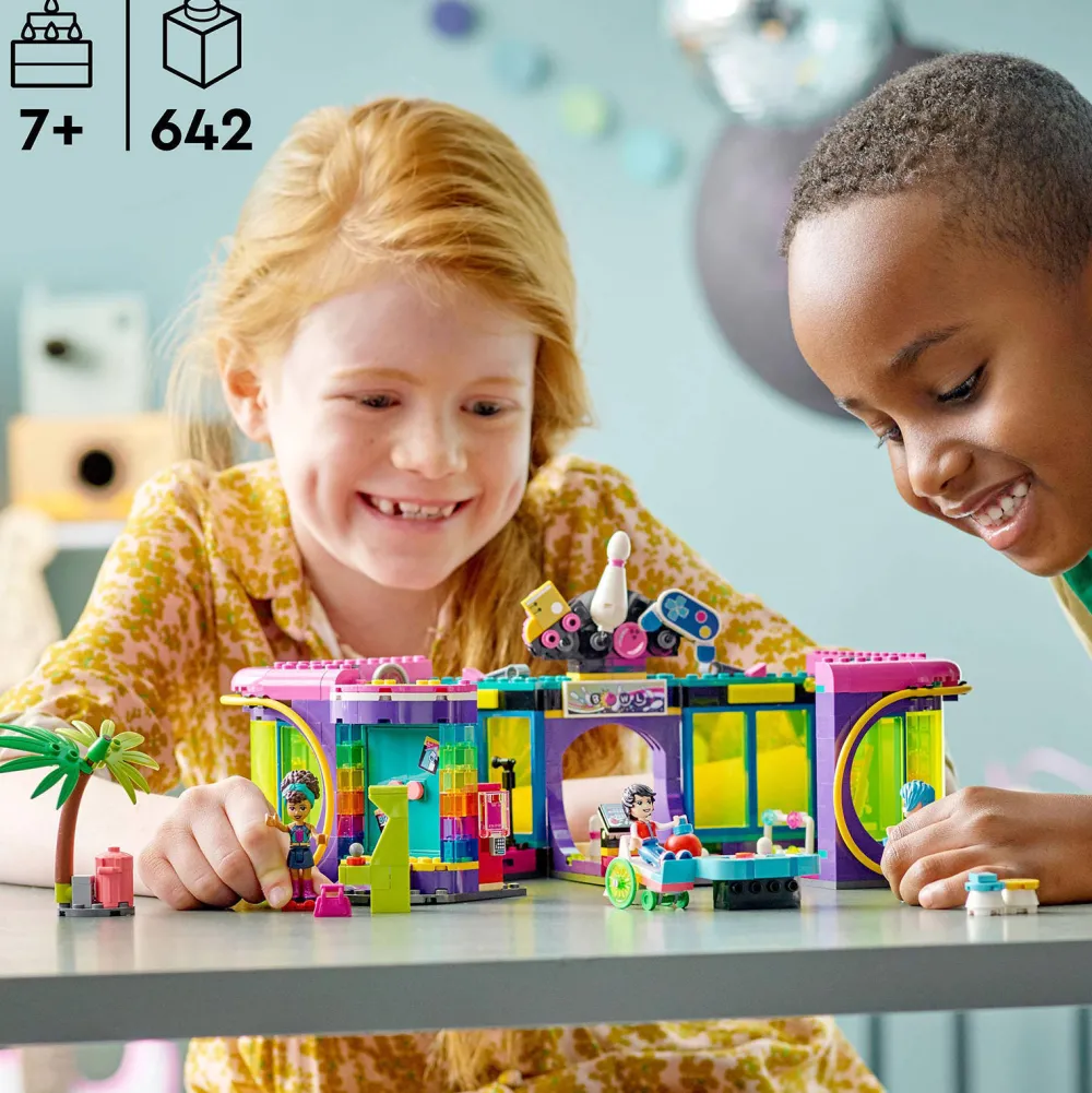 Friends Rolschaatsdisco Speelhal 41708|LEGO Shop