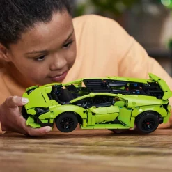 Technic Lamborghini Huracan Tecnica 42161|LEGO Fashion